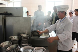 飲食服務中心舉辦餐具洗消人員集中培訓活動，筑牢住宿餐飲安全防線